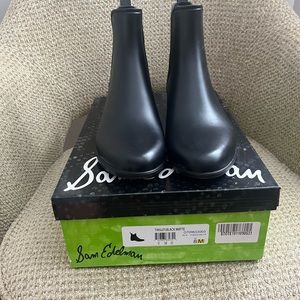 Sam Edelman Tinsley Chelsea Rain booties, size 8, matte black